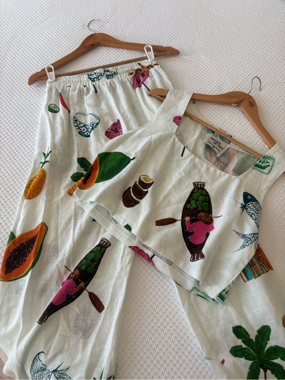Anthropologie Paper Hearts Tropical Print Two-Piece Linen Set Crop Top and Pant - Picture 3 of 7